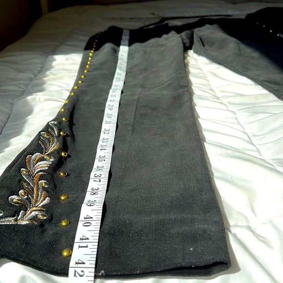 PLATINUM BY STEPHEN YEARICK BLACK CORDUROY EMBROIDERED SUIT WITH FAUX FUR WRIST - Picture 13 of 13